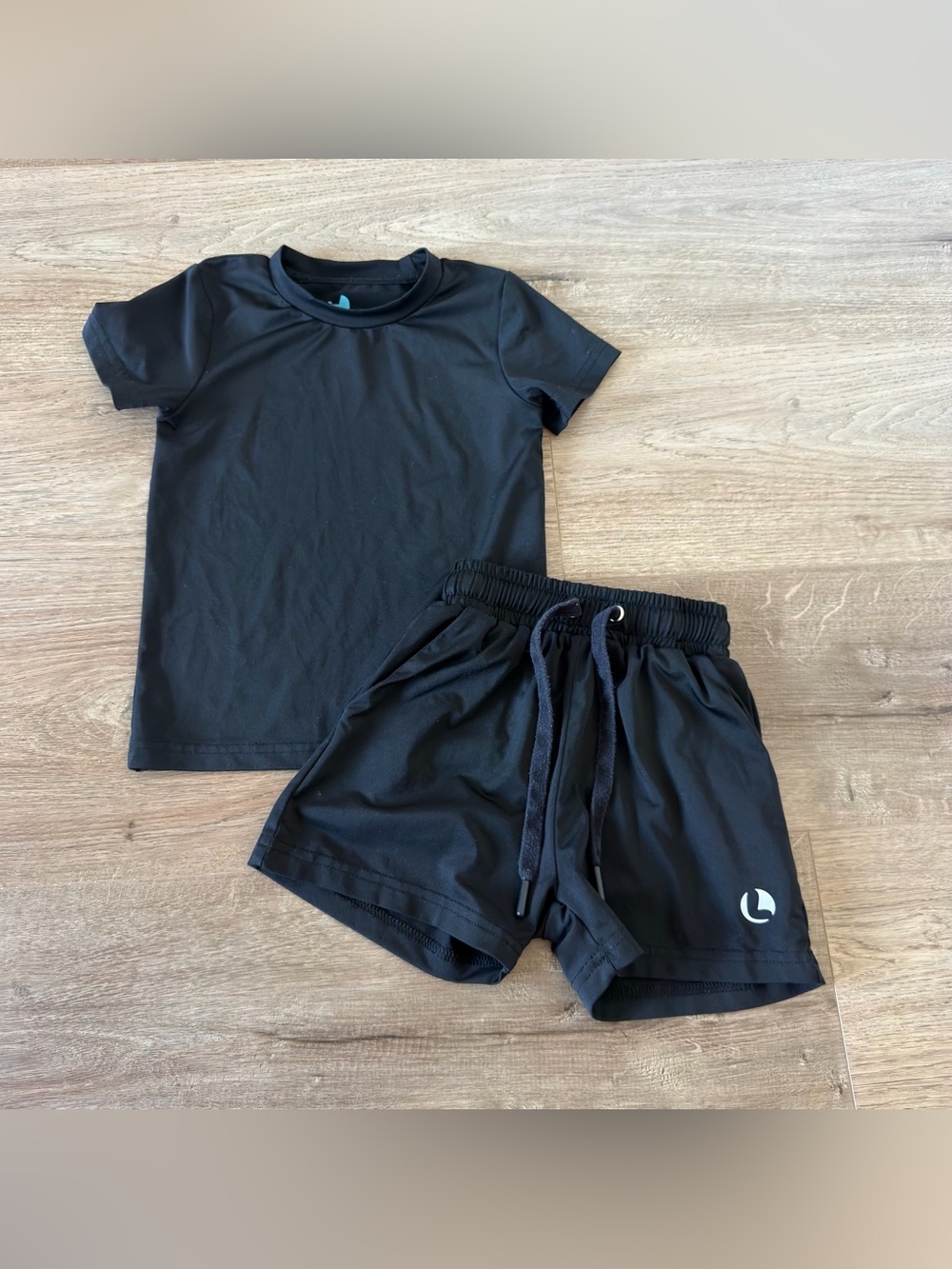 Little One Shop Black Active Tee Shorts Set Size 18/24 Months Swim Casual
